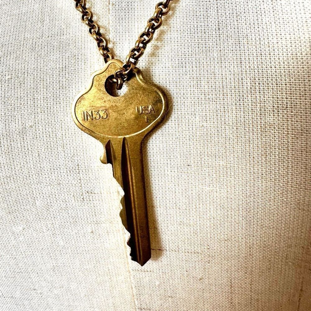 The Giving Keys Faith key pendant necklace